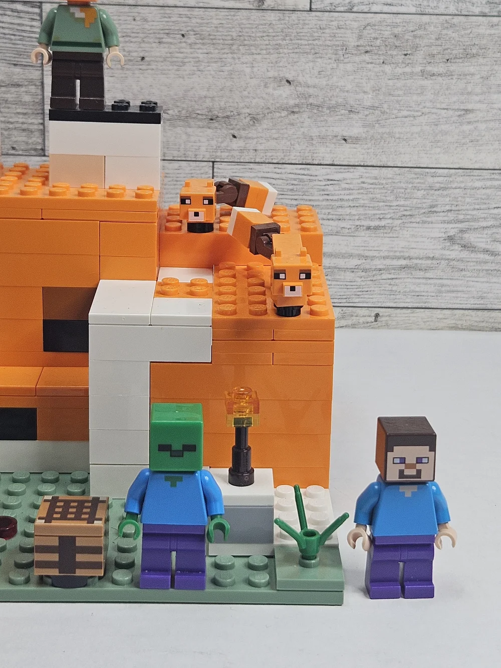 Minecraft LEGO Set with 11 Figures and Accessories